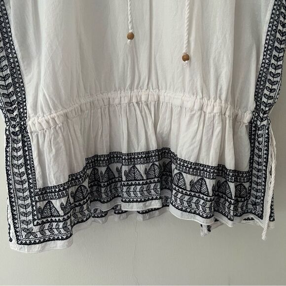 World Market Peasant Top Embroidered Blouse White Navy Size Small Boho Beach - Picture 3 of 9